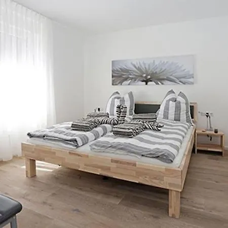 Jacket's Nest Am Westkaap 3c